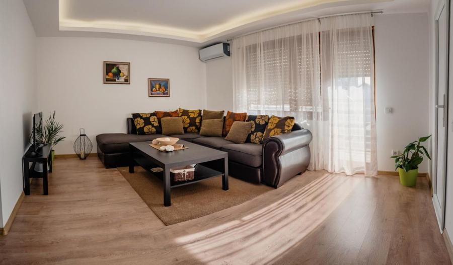 Apartmani Jovcic Leskovac  Kültér fotó
